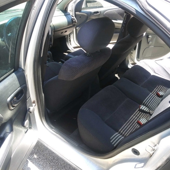 Car - Picture 3 of 7